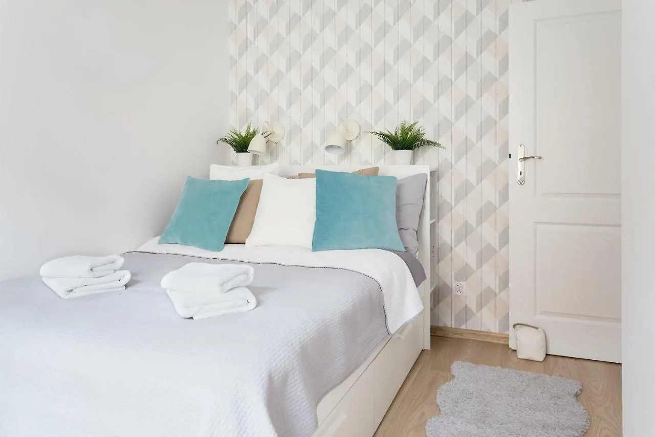 Chill And The City Apartments Gdansk